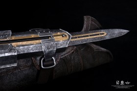 Edward Kenway Hidden Blade Assassin's Creed 1/1 Scale Replica by Pure Arts